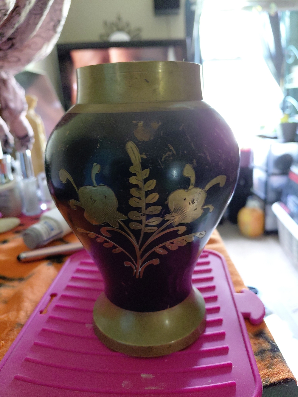 Brass-Accent Black Decorative Vase with Floral Motif